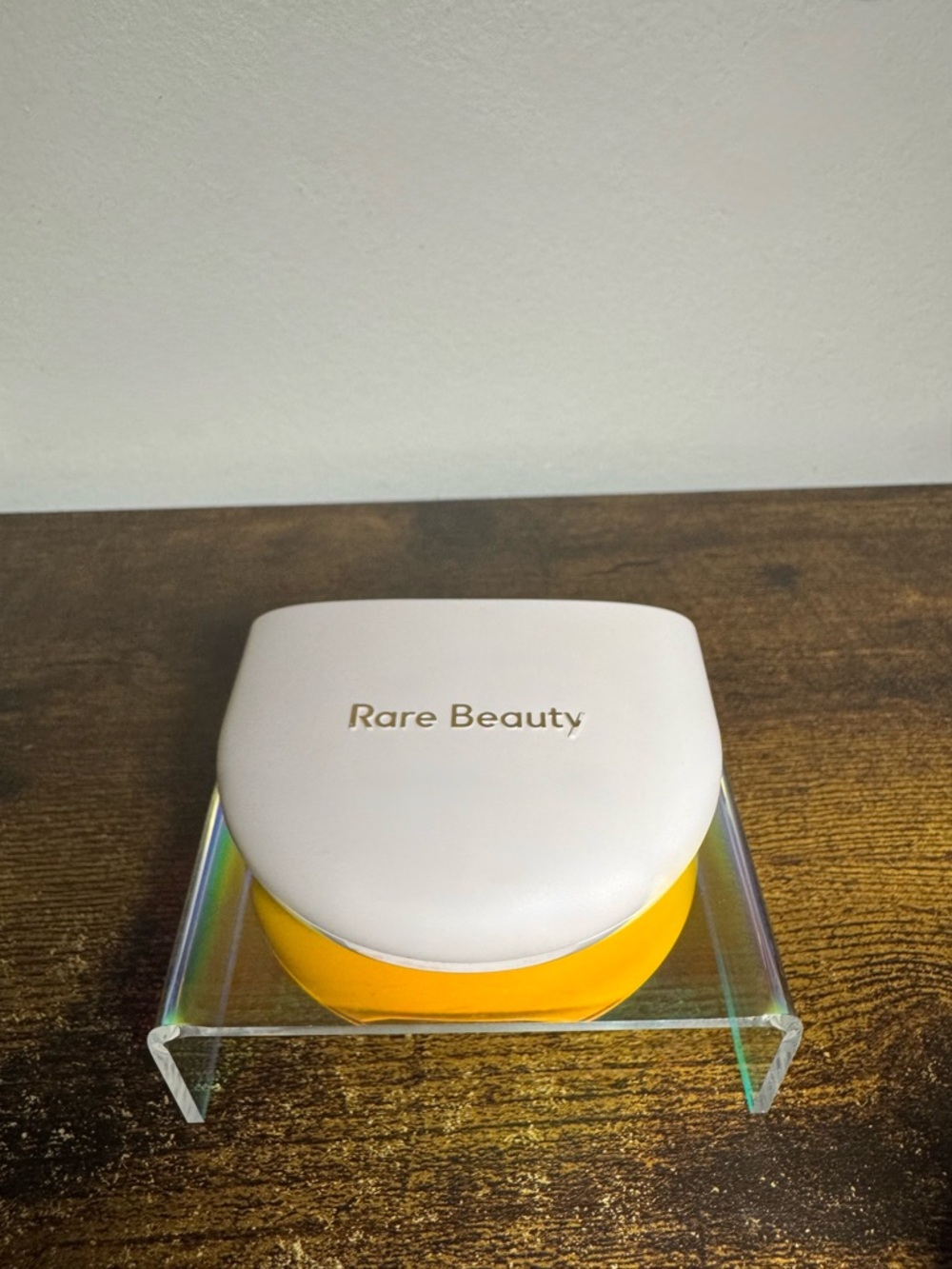 Rare beauty True To Myself Tinted Pressed Finishing Powder Sand